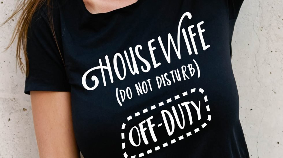 housewife off duty do not disturb funny svg cut file